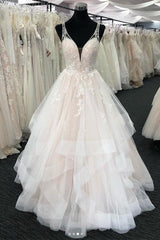 Elegant Tulle V-Neck Wedding Dress Open Back Long Layered Bridal Gowns On Sale