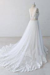 Elegant V-neck Lace Tulle A-line Wedding Dress On Sale