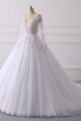 Elegant V-Neck Long Sleeves Wedding Dress White Tulle Lace Appliques Bridal Gowns On Sale