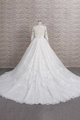 Elegant V-neck Longsleeves Lace Wedding Dresses A-line Tulle Bridal Gowns With Appliques Online