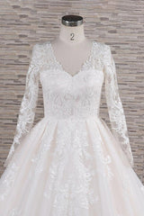 Elegant V-neck Longsleeves Lace Wedding Dresses A-line Tulle Bridal Gowns With Appliques Online