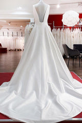 Elegant V Neck Satin White Ruffles Wedding Dresses Long