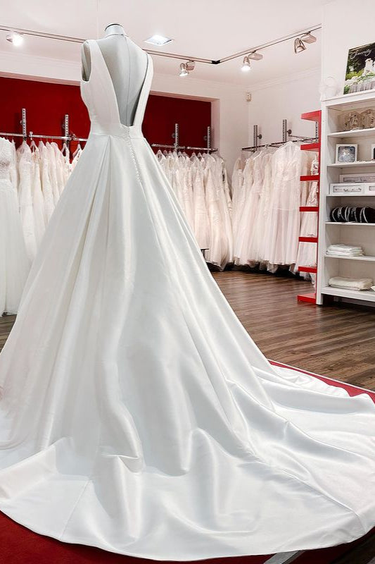 Elegant V Neck Satin White Ruffles Wedding Dresses Long