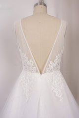 Elegant V-Neck Sleeveless Straps Lace Wedding Dress White Tulle Appliques Beadings Bridal Gowns On Sale