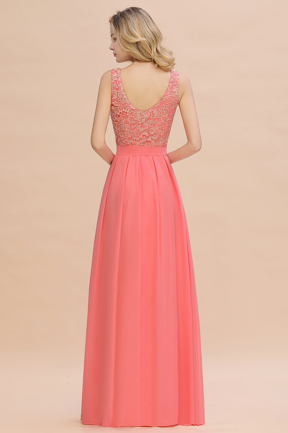 Exquisite Lace Scoop Sleeveless Bridesmaid Dresses Online with Ruffle