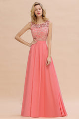 Exquisite Lace Scoop Sleeveless Bridesmaid Dresses Online with Ruffle