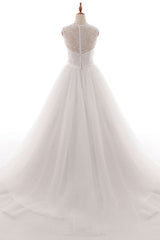 Eye-catching V-neck Tulle A-line Wedding Dress On Sale