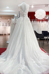 Eye-taking V Neck Tulle Lace White Ruffles Wedding Dresses Long