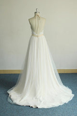 Glamorous Halter Ivory A-line Wedding Dresses Lace Tulle Ruffles Bridal Gowns With Appliques Online