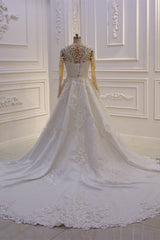 Glamorous Jewel Long Sleeves Wedding Dress Tulle Lace Bedaings Bridal Gowns Online