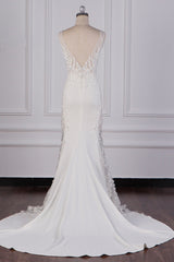 Glamorous Jewel Tulle Lace Wedding Dress Sleeveless Appliques Beadings Bridal Gowns Online