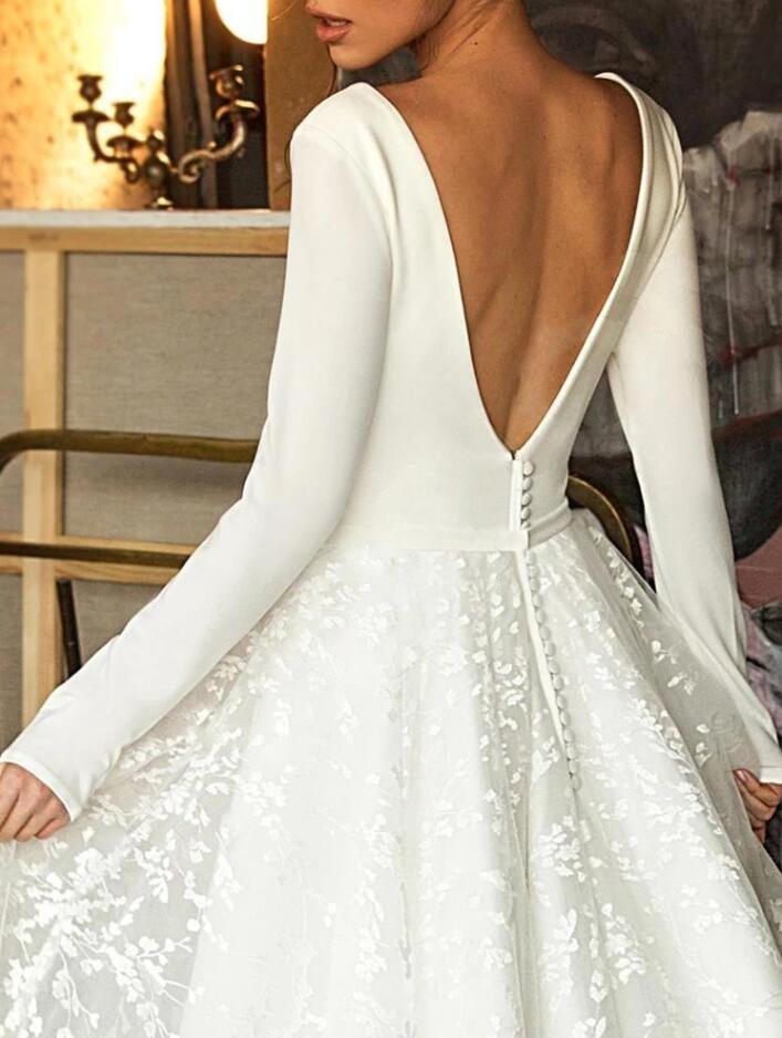 Glamorous Long Sleeve V-Neck Wedding Dress With Lace Appliques