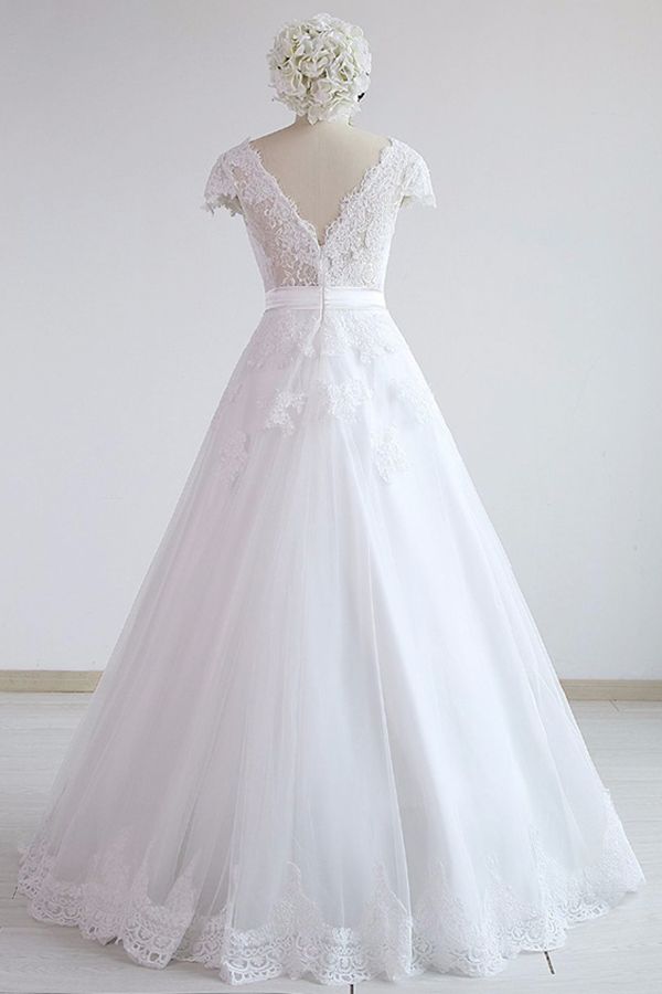 Glamorous Shortsleeves V-neck Lace Wedding Dresses White A-line Tulle Bridal Gowns With Appliques On Sale