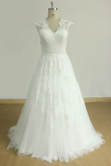 Glamorous Sleeveless Appliques Tulle Wedding Dresses A-line Lace Straps Bridal Gowns On Sale