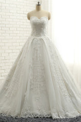 Glamorous Sweetheart A-line Tulle Wedding Dresses With Appliques White Ruffles Lace Bridal Gowns  Online