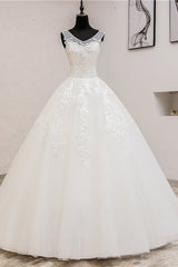 Glamorous Sweetheart Tulle Lace Wedding Dress Ball Gown Sleeveless Appliques Ball Gowns On Sale