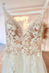 Glamorous Sweetheart V-Neck Sleeveless A-Line Wedding Dress with Lace Detailing