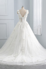 Glamorous V-Neck Tulle Wedding Dress with Flowers Appliques Sleeveless Beadings Bridal Gowns Online