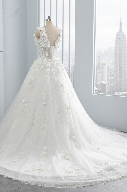 Glamorous V-Neck Tulle Wedding Dress with Flowers Appliques Sleeveless Beadings Bridal Gowns Online