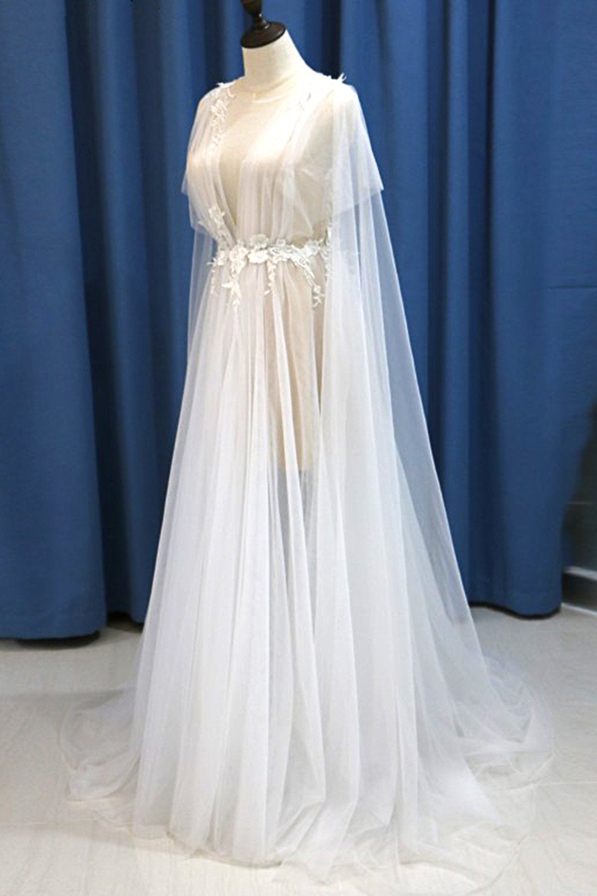 Glamorous White Tulle V-Neck Beach Wedding Dress A Line Flower Bridal Gowns On Sale