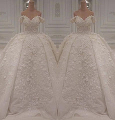 Gorgeous A-line Off-the-shoulder White Wedding Dresses V-neck Tulle Lace Bridal Gowns With Appliques Online