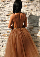 Gorgeous A-Line V-Neck Knee-Length Tulle Homecoming Dress With Embroidery