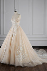 Gorgeous Ball Gown Tulle Lace Wedding Dress Champagne Appliques Off-the-Shoulder Bridal Gowns with Beadings On Sale