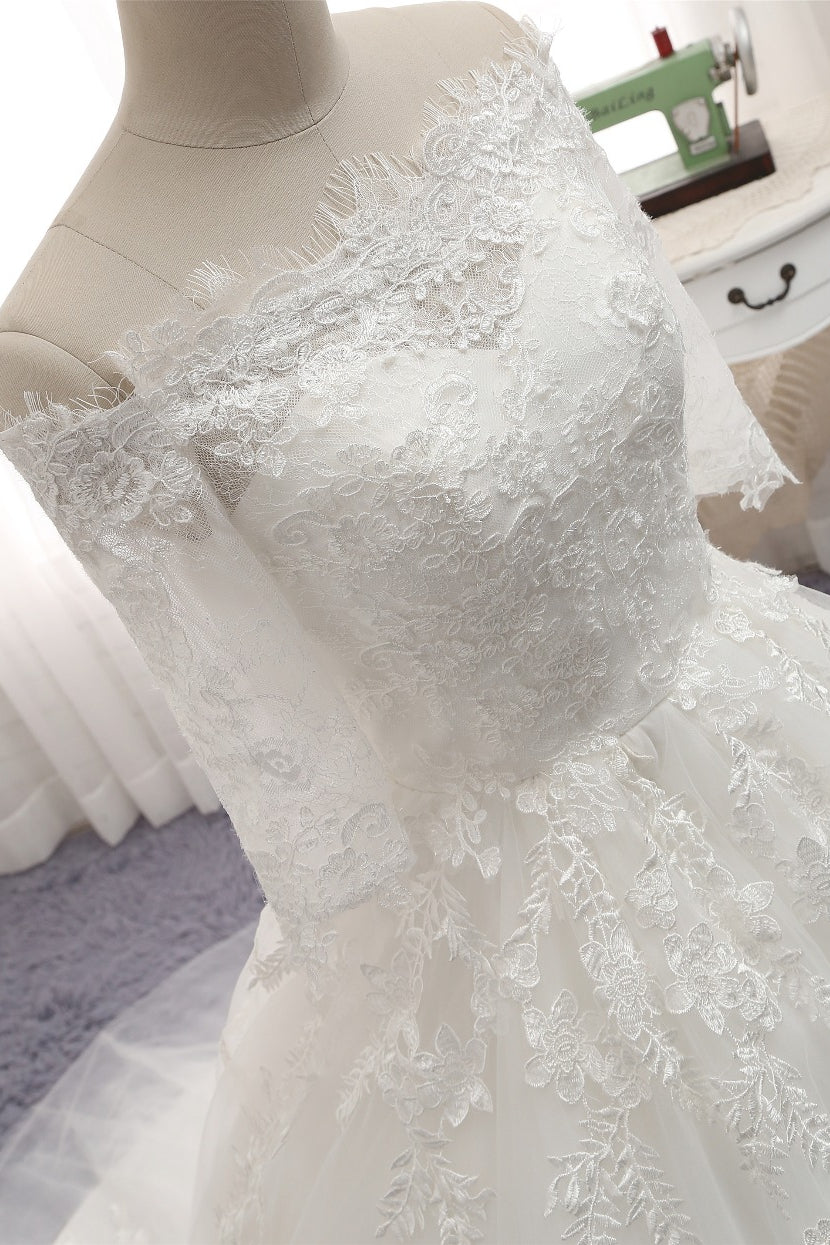 Gorgeous Bateau Halfsleeves White Wedding Dresses With Appliques A-line Tulle Ruffles Bridal Gowns Online