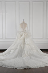 Gorgeous Jewel Lace Tulle Wedding Dress Long Sleeves Beadings Bridal Gowns On Sale