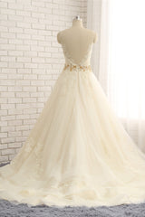 Gorgeous Jewel Sleeveless A-Line Tulle Wedding Dress Lace Appliques Bridal Gowns with Beadings