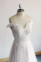 Gorgeous Off-the-shoulder Sweetheart Appliques Wedding Dresses A-line Lace Ruffles Bridal Gowns On Sale