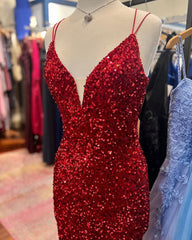 Gorgeous Short Sequined Spaghetti Strap V-neck Dress Tight Fit for Homecoming