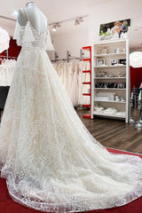 Gorgeous Sleeveless Tulle Lace Appliques Sweetheart A-Line Wedding Dresses