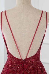 Gorgeous Spaghetti Straps Burgundy Prom Dresses with Beading Appliques