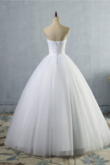 Gorgeous Strapless Sweetheart Tulle Wedding Dress Sleeveless Ruffles Bridal Gowns with Beadings Sash