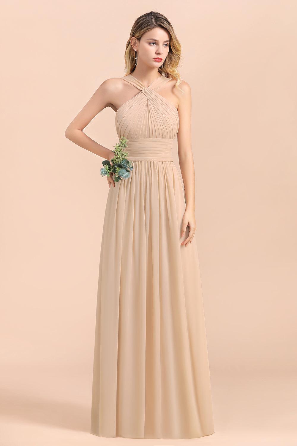 Gorgeous Straps Sleeveless Champagne Chiffon Affordable Bridesmaid Dresses Online with Ruffle