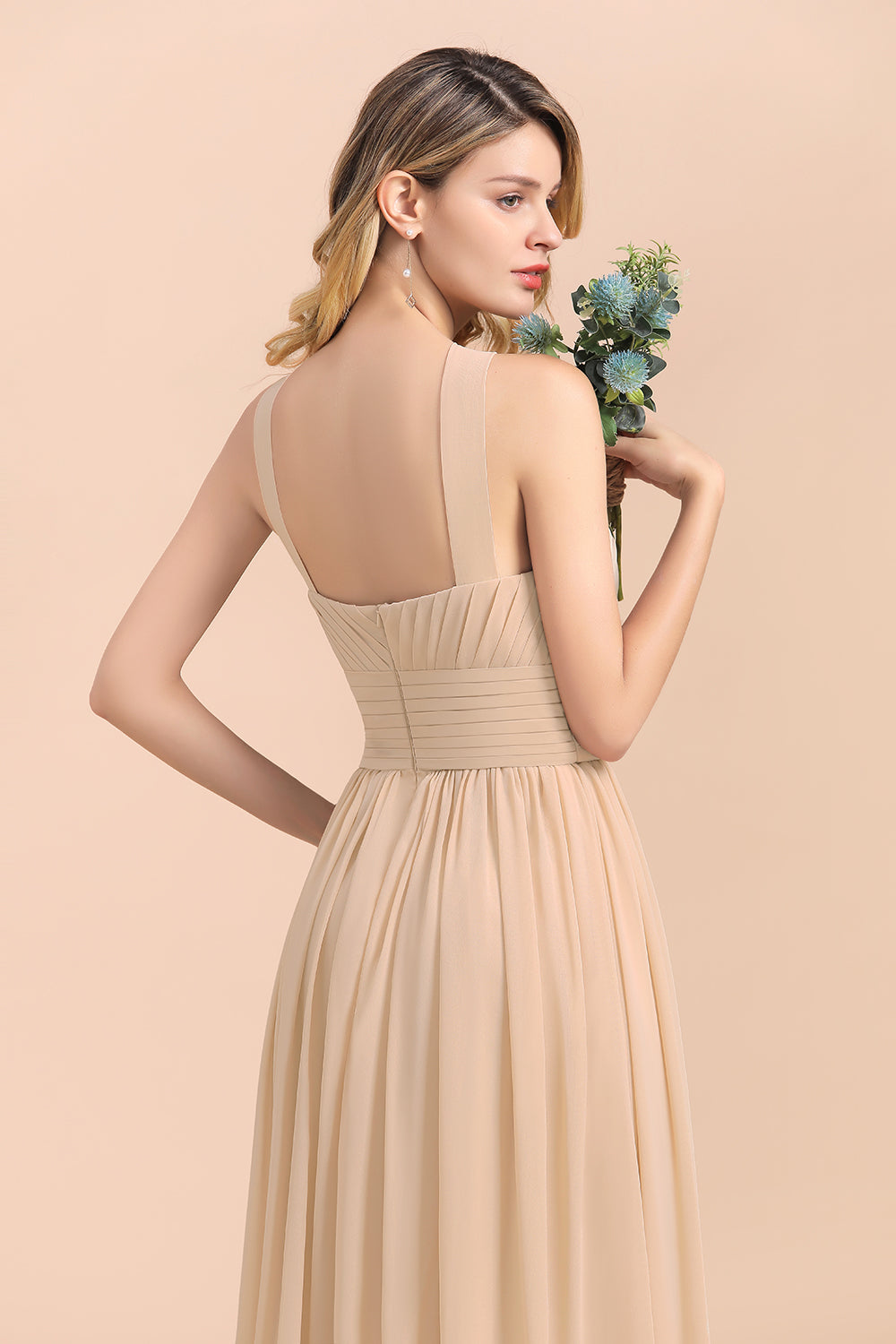 Gorgeous Straps Sleeveless Champagne Chiffon Affordable Bridesmaid Dresses Online with Ruffle