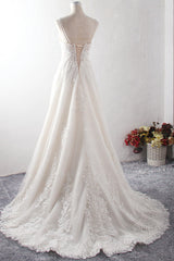 Gorgeous Straps Sweetheart Tulle Wedding Dress Sleeveless Sweetheart Appliques Bridal Gowns with Pearls Online