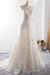 Gorgeous Straps Sweetheart Tulle Wedding Dress Sleeveless Sweetheart Appliques Bridal Gowns with Pearls Online