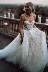 Gorgeous Sweetheart Appliques Wedding Dress Beach Bridal Gowns