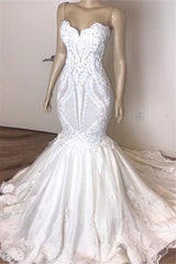 Gorgeous Sweetheart Mermaid Lace Wedding Dresses White Ruffles Bridal Gowns With Appliques On Sale