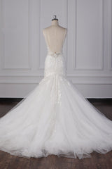 Gorgeous V-Neck Mermaid Lace Appliques Wedding Dress Sequined Sleeveless Bridal Gowns Online