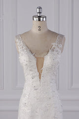 Gorgeous V-Neck Mermaid Lace Appliques Wedding Dress Sequined Sleeveless Bridal Gowns Online