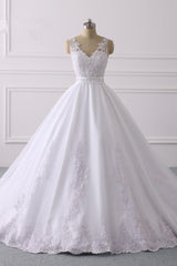 Gorgeous V-Neck Satin Tulle Lace Wedding Dress White Appliques Sleeveless Bridal Gowns On Sale