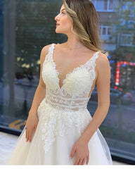 Gorgeous V-Neck Tulle Wedding Dress Sleeveless