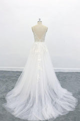 Graceful Appliques Tulle A-line Wedding Dress On Sale