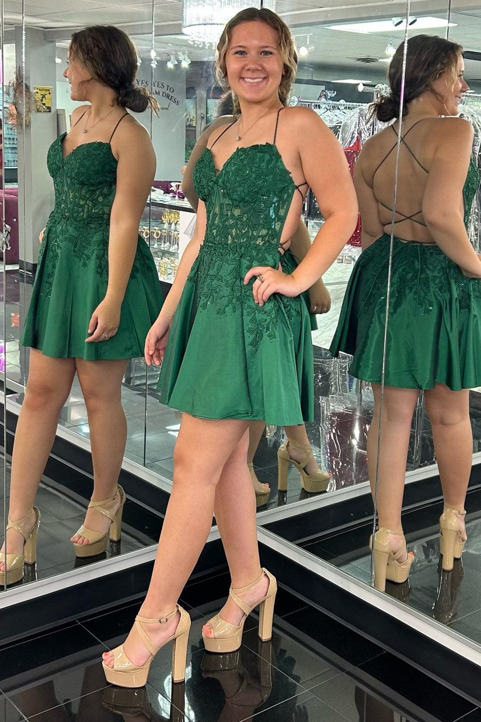 Green Appliqued Sweetheart Lace-Up A-Line Short Party Dress