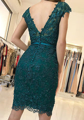 Knee-Length Beaded Homecoming Dress with Laced Sheath/Column V-Neck Sleeveless