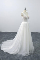 Lace-up V-neck Appliques Tulle A-line Wedding Dress On Sale