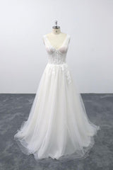 Lace-up V-neck Appliques Tulle A-line Wedding Dress On Sale